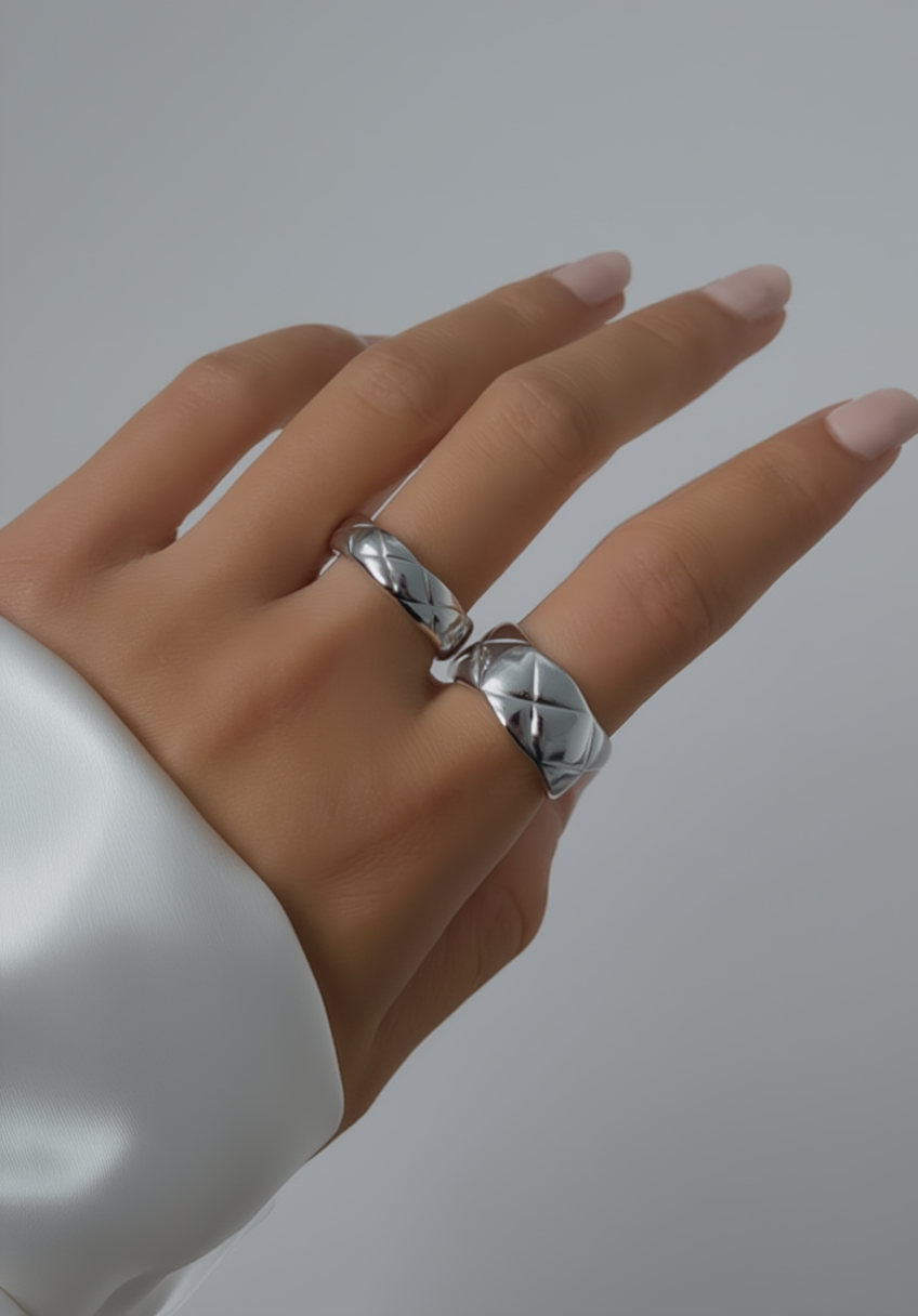 Aubrey Thick Band Ring - Silver