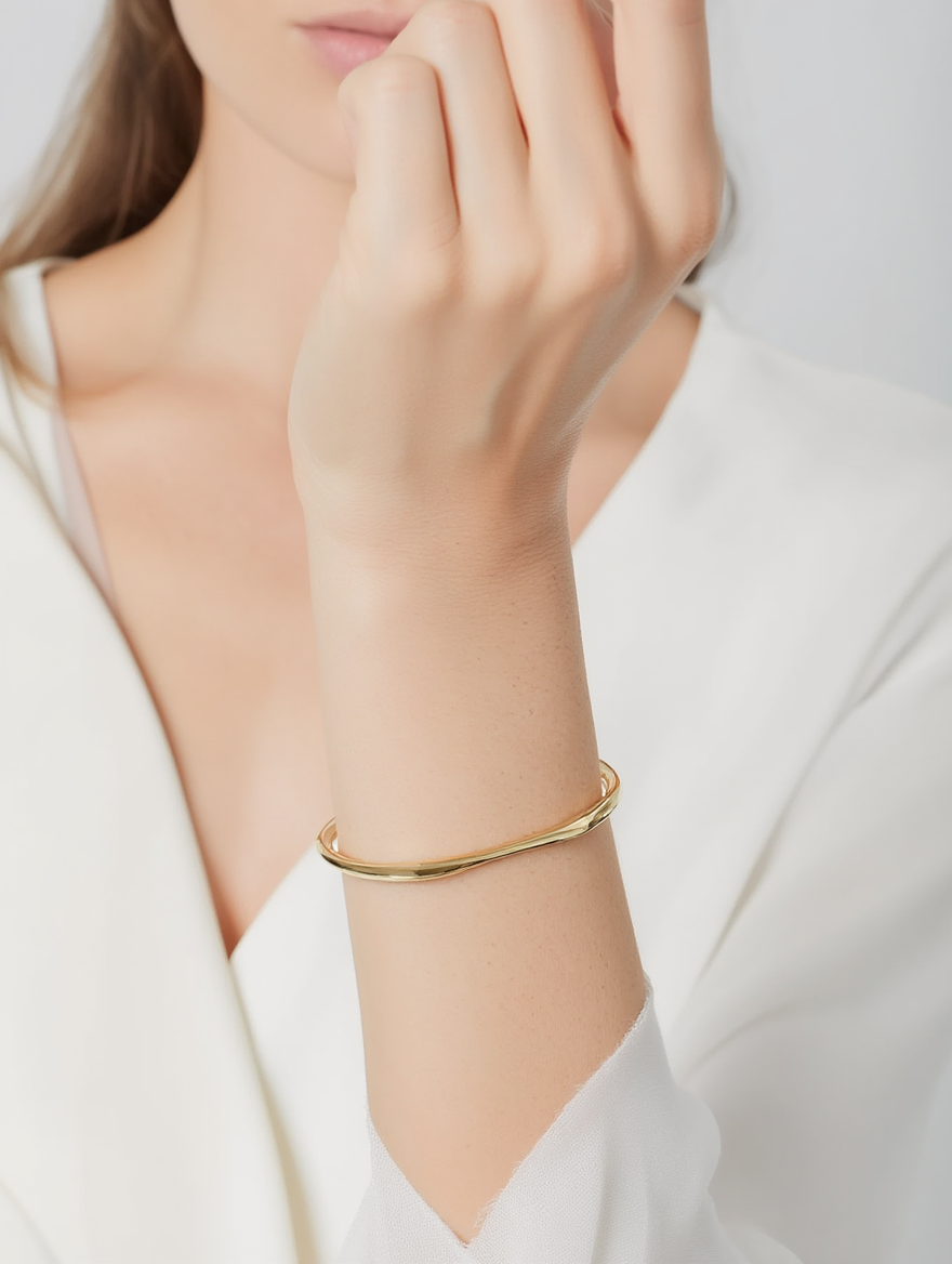Ayra Bangle