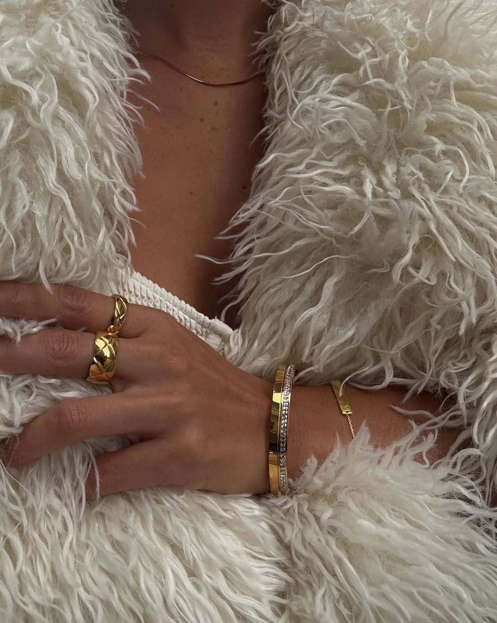 Avery Bangle - Gold - AYUNA