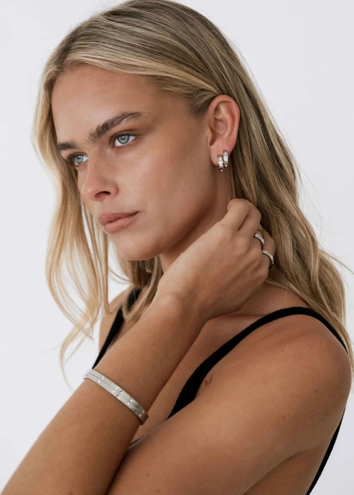 Blanca Hoops - Silver - AYUNA