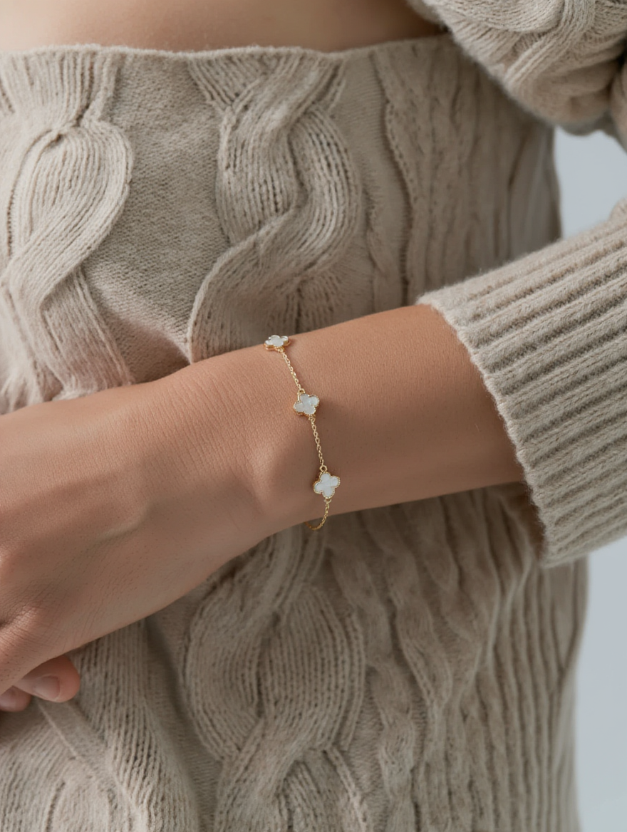 Mother of Pearl Clover Bracelet