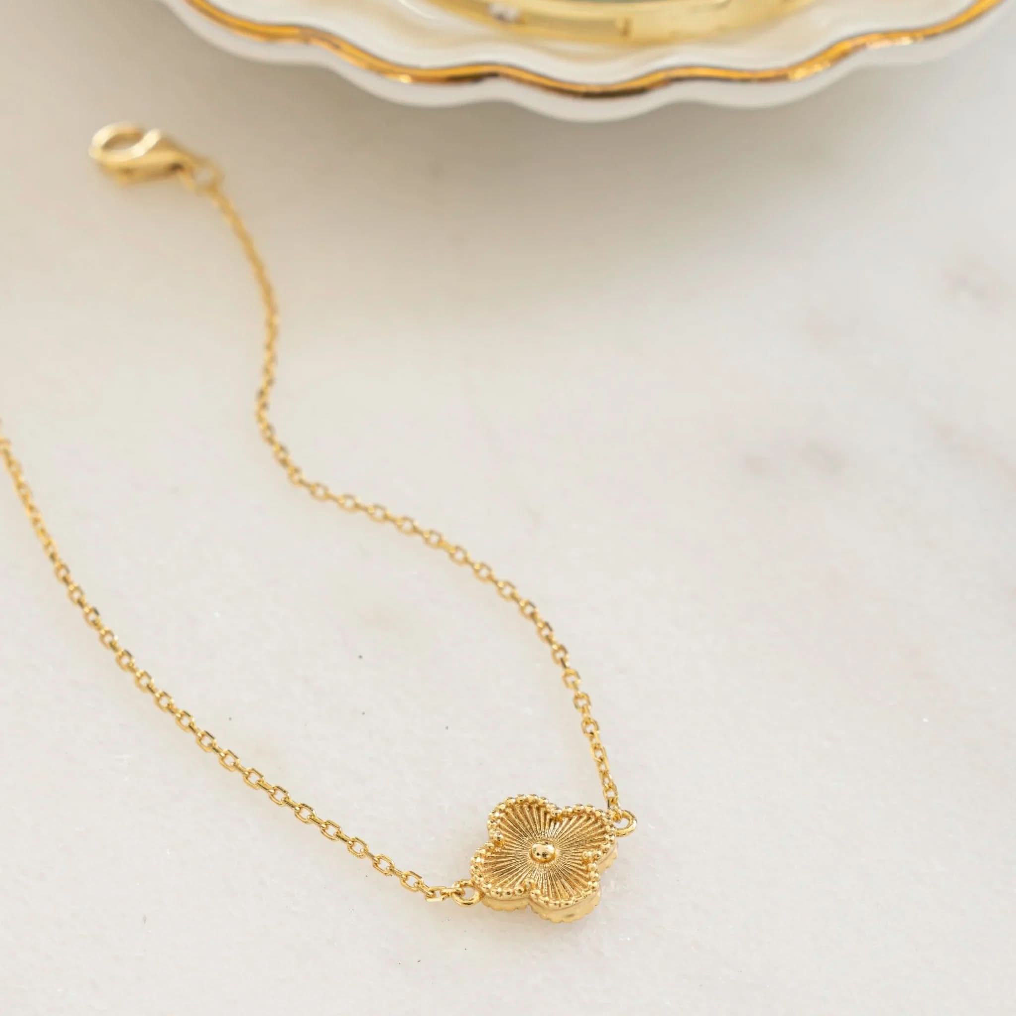 Dahlia Single Four Leaf Clover Bracelet - AYUNA