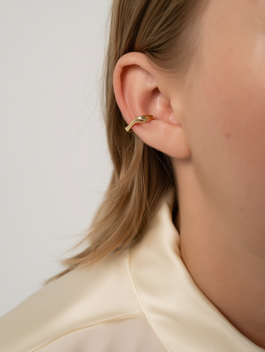 Adriana Earcuff