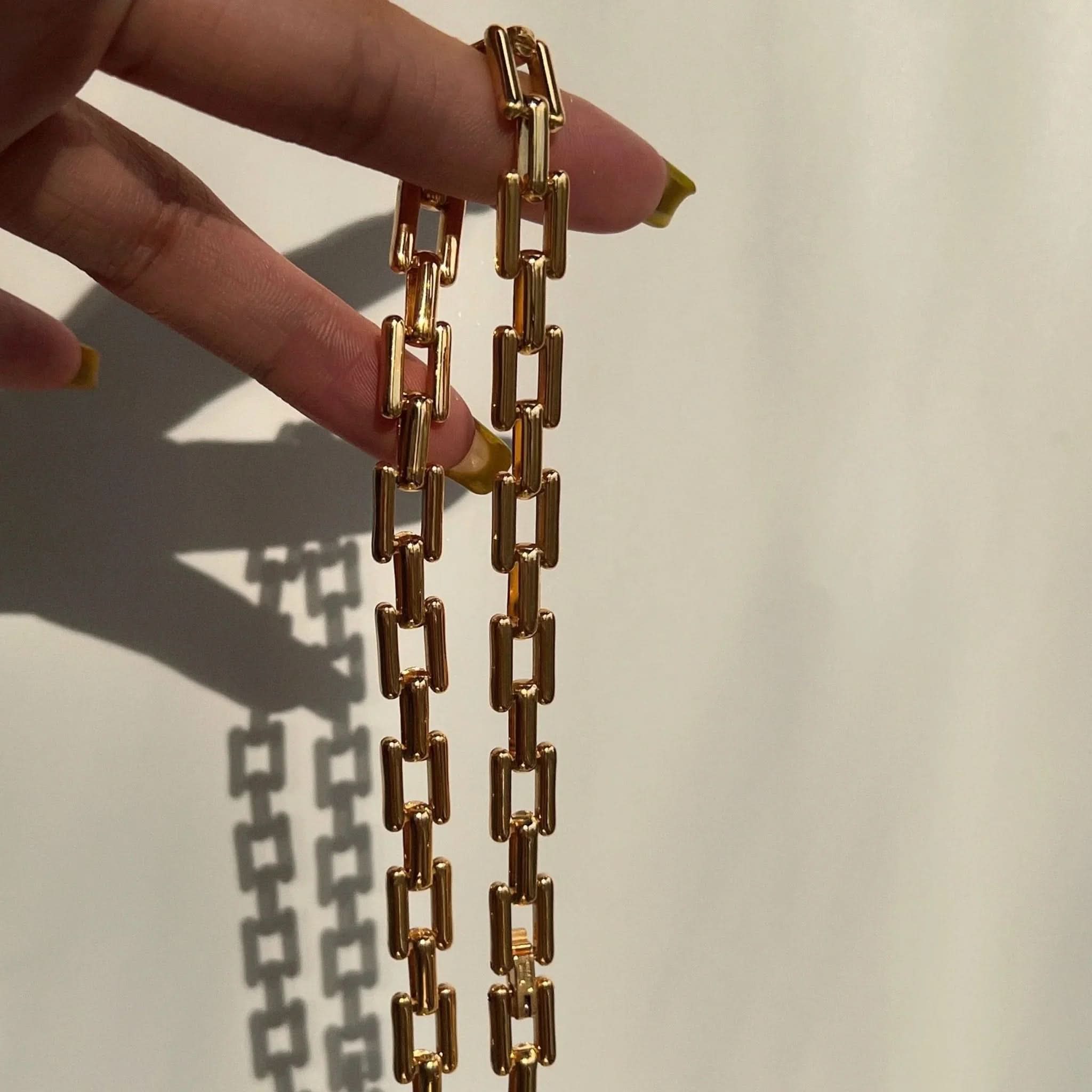 Elevated Geometric Chain - AYUNA