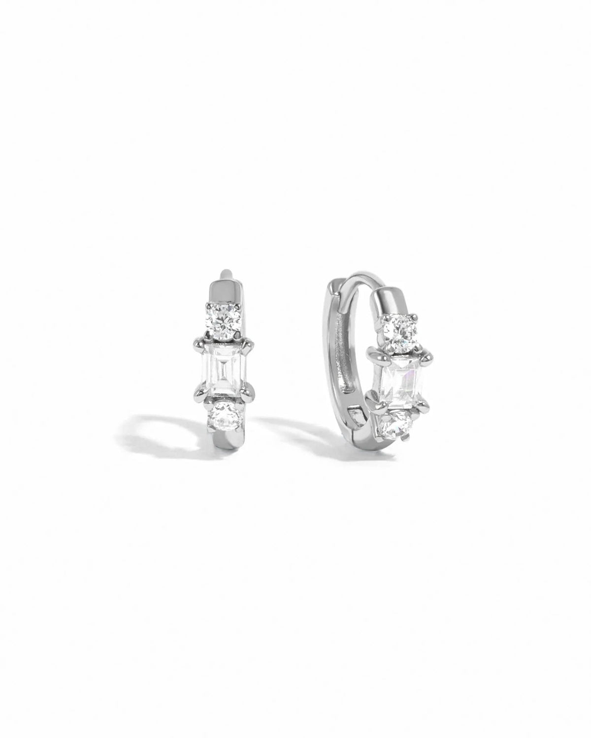 Kai Huggie Hoops - AYUNA