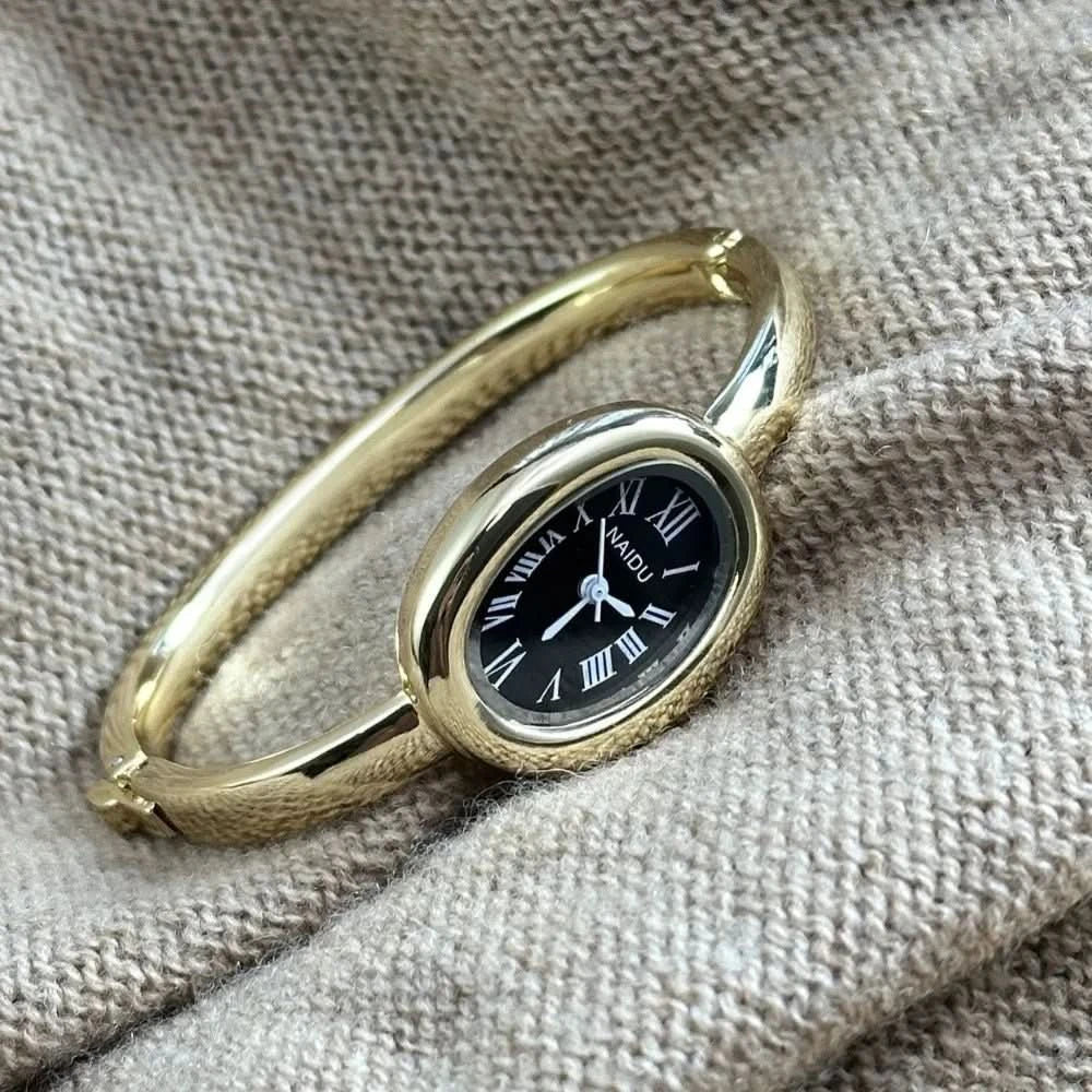 Naidu Oval Watch Gold - AYUNA