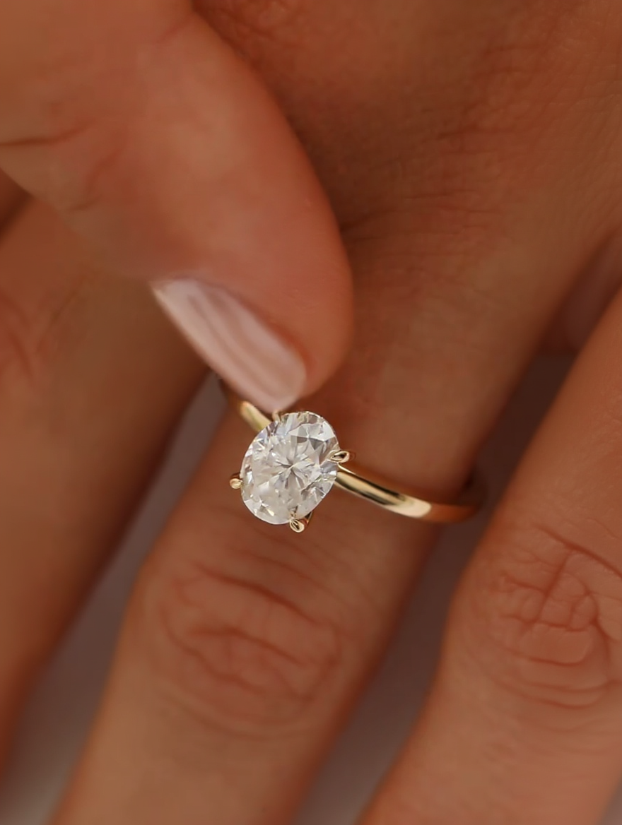 The Modern Woman’s Guide to Professional Jewelry