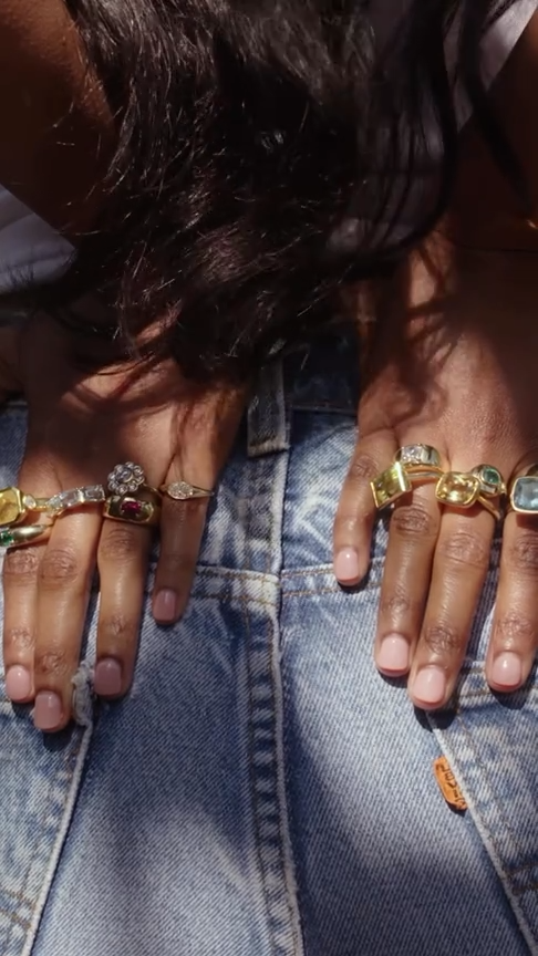 How to Stack Your Jewellery Like a Pro