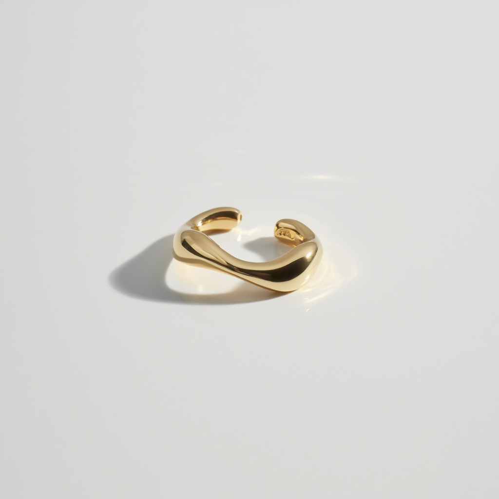 Adriana Earcuff