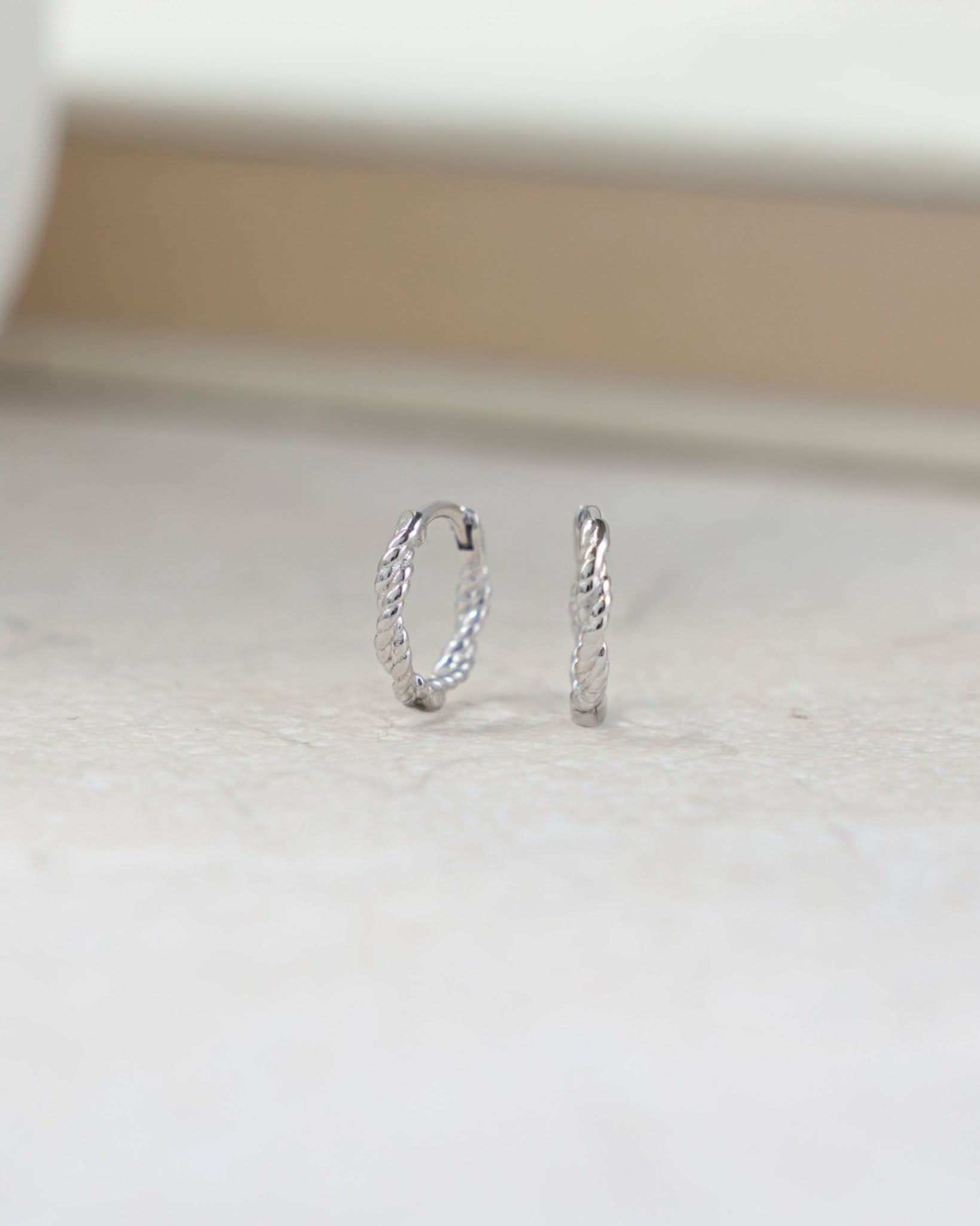 8mm Spiral Huggie - AYUNA