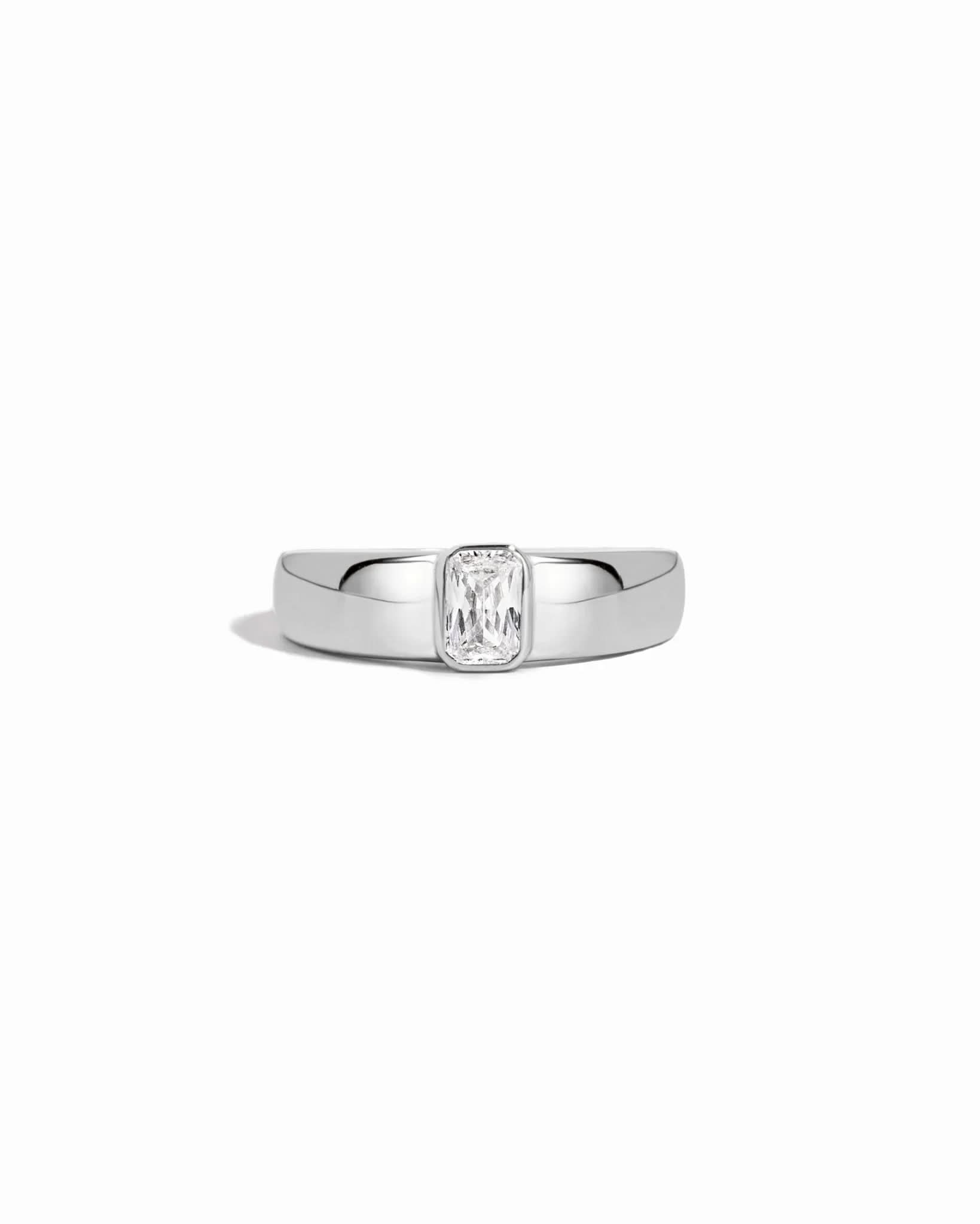 Baguette Dome Ring - AYUNA
