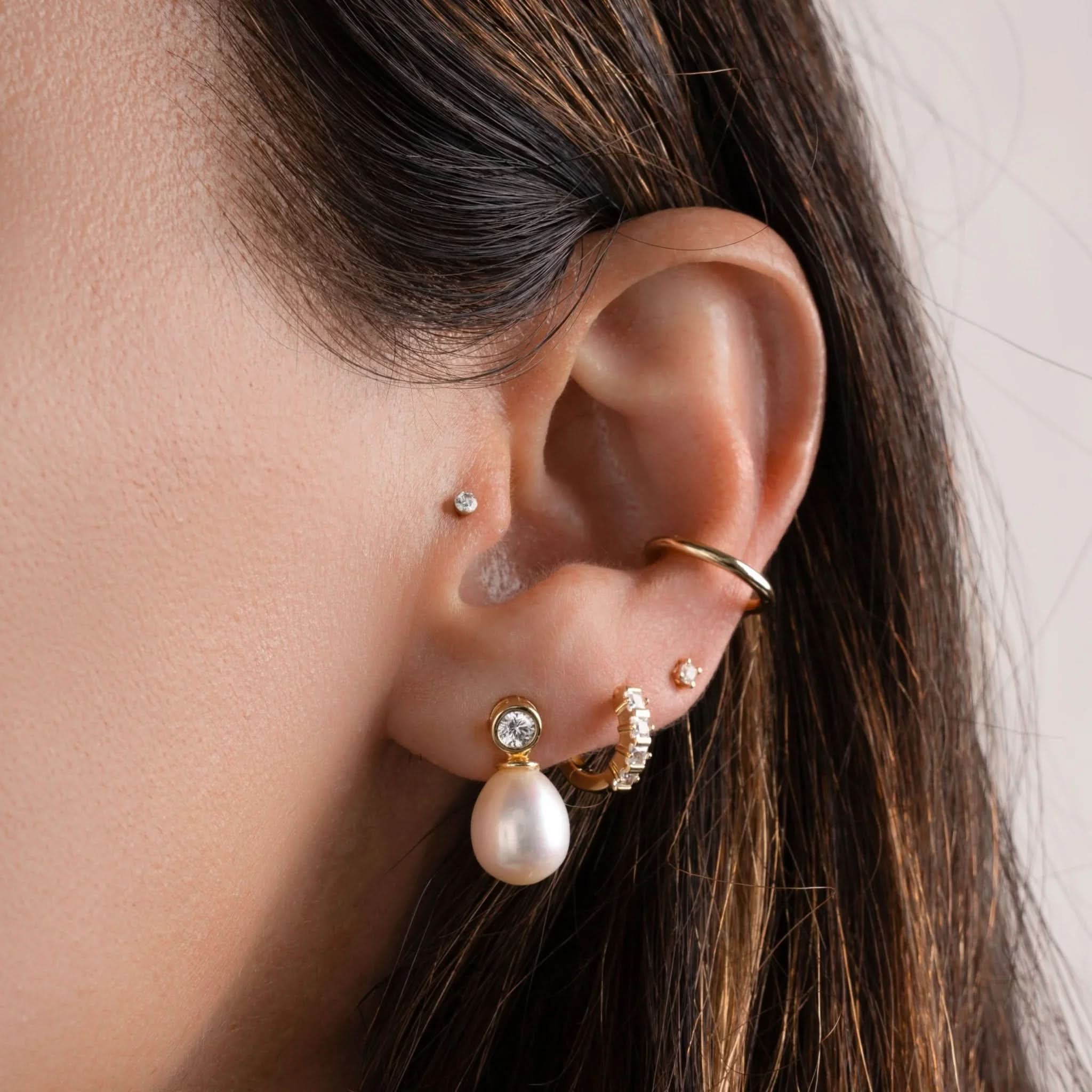 Bezel & Pearl Drop Earrings - AYUNA