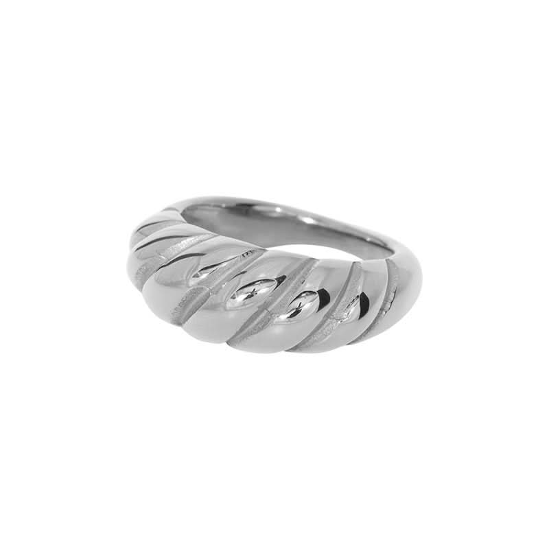 Croissant Ring - AYUNA