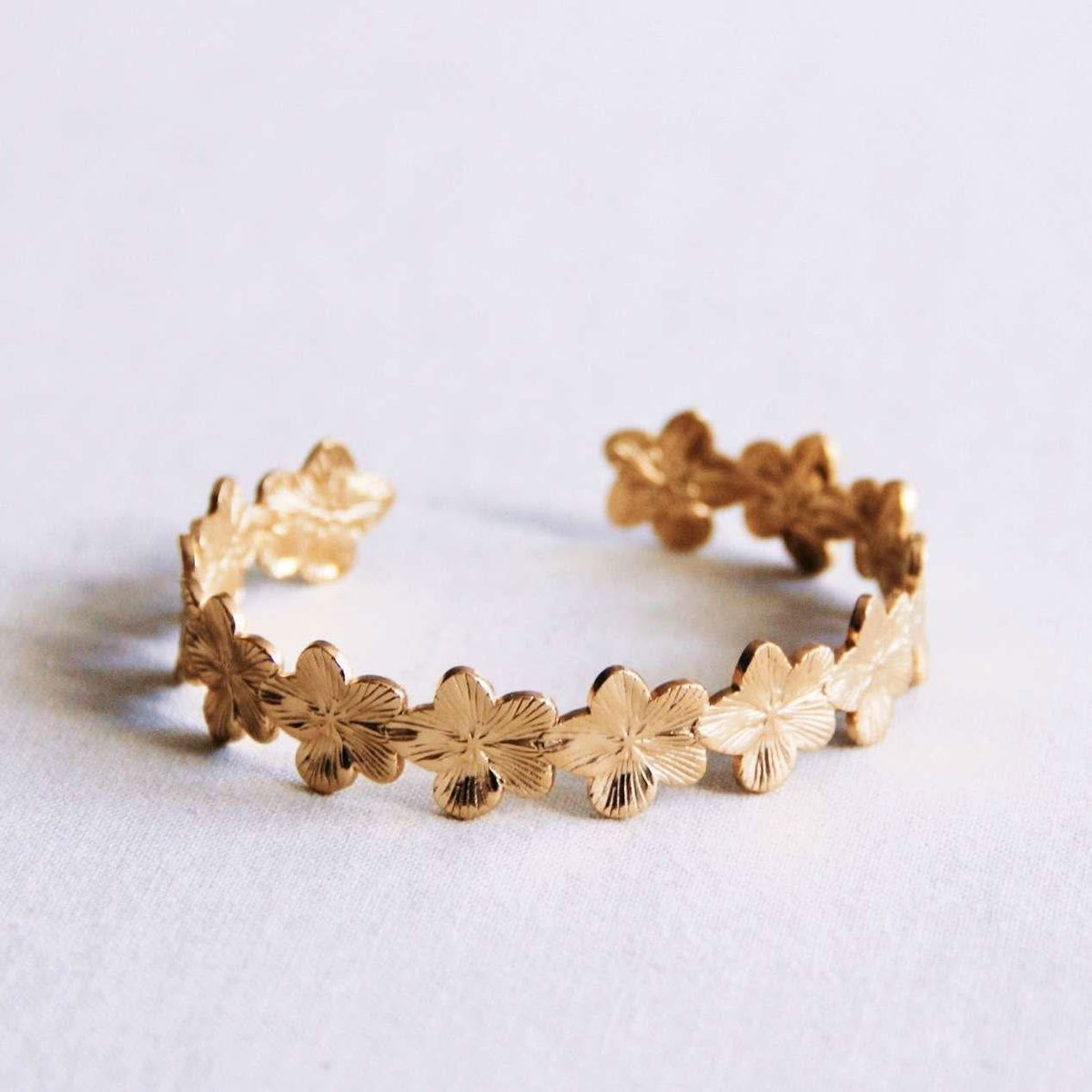 Flower Cuff Bracelet - AYUNA