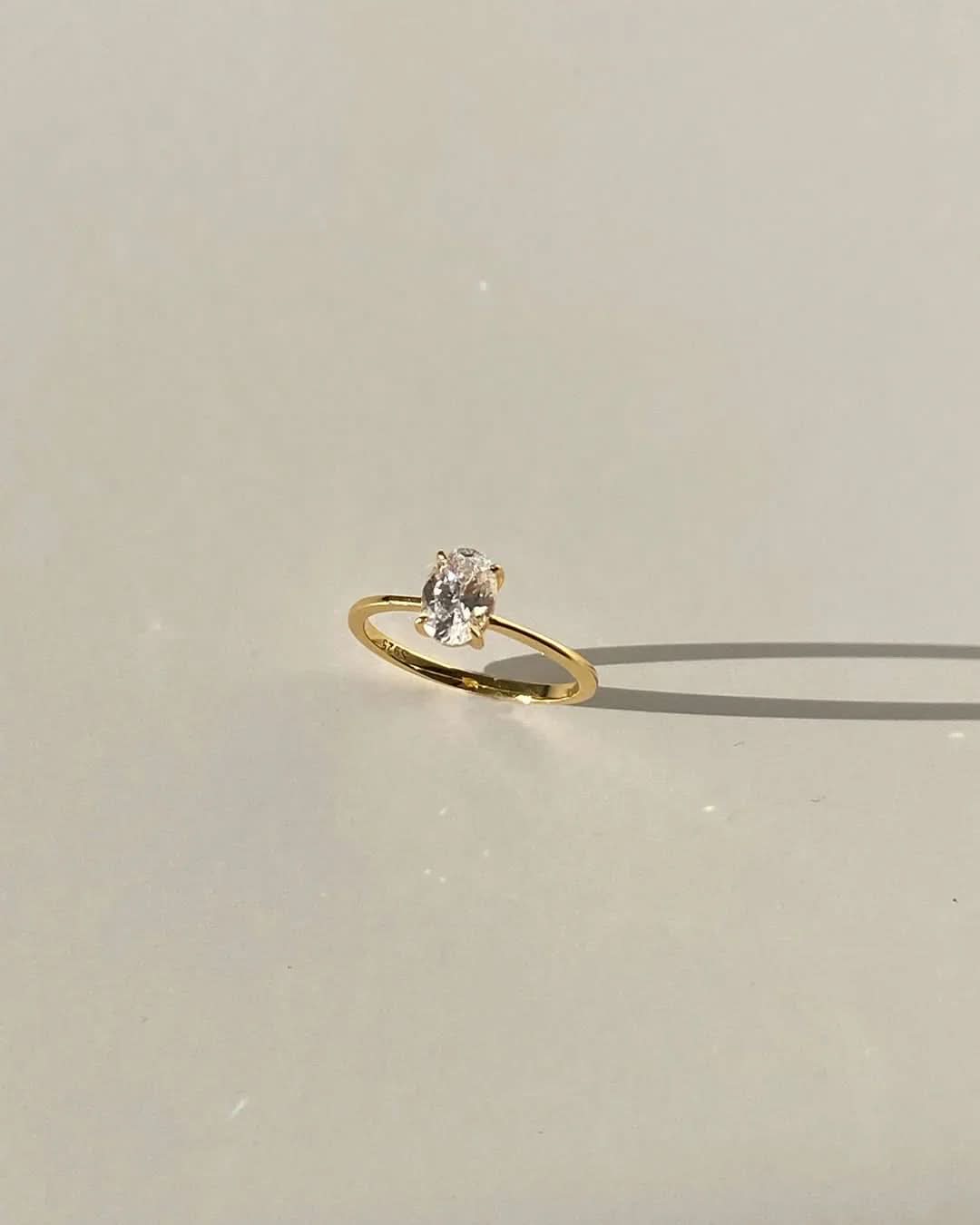 Iriss Ring - Gold - AYUNA