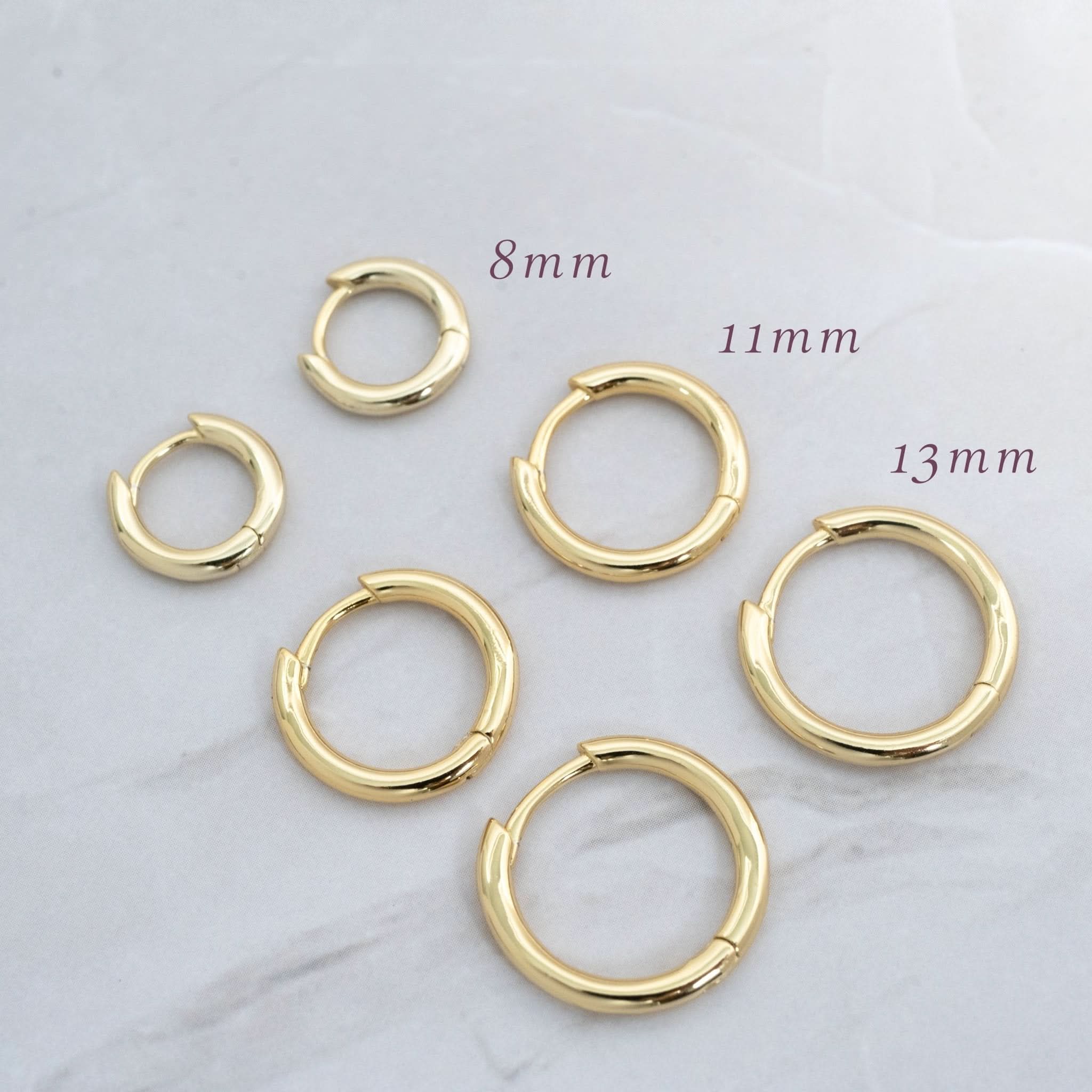 Minimalist Small Hoop Earrings - AYUNA