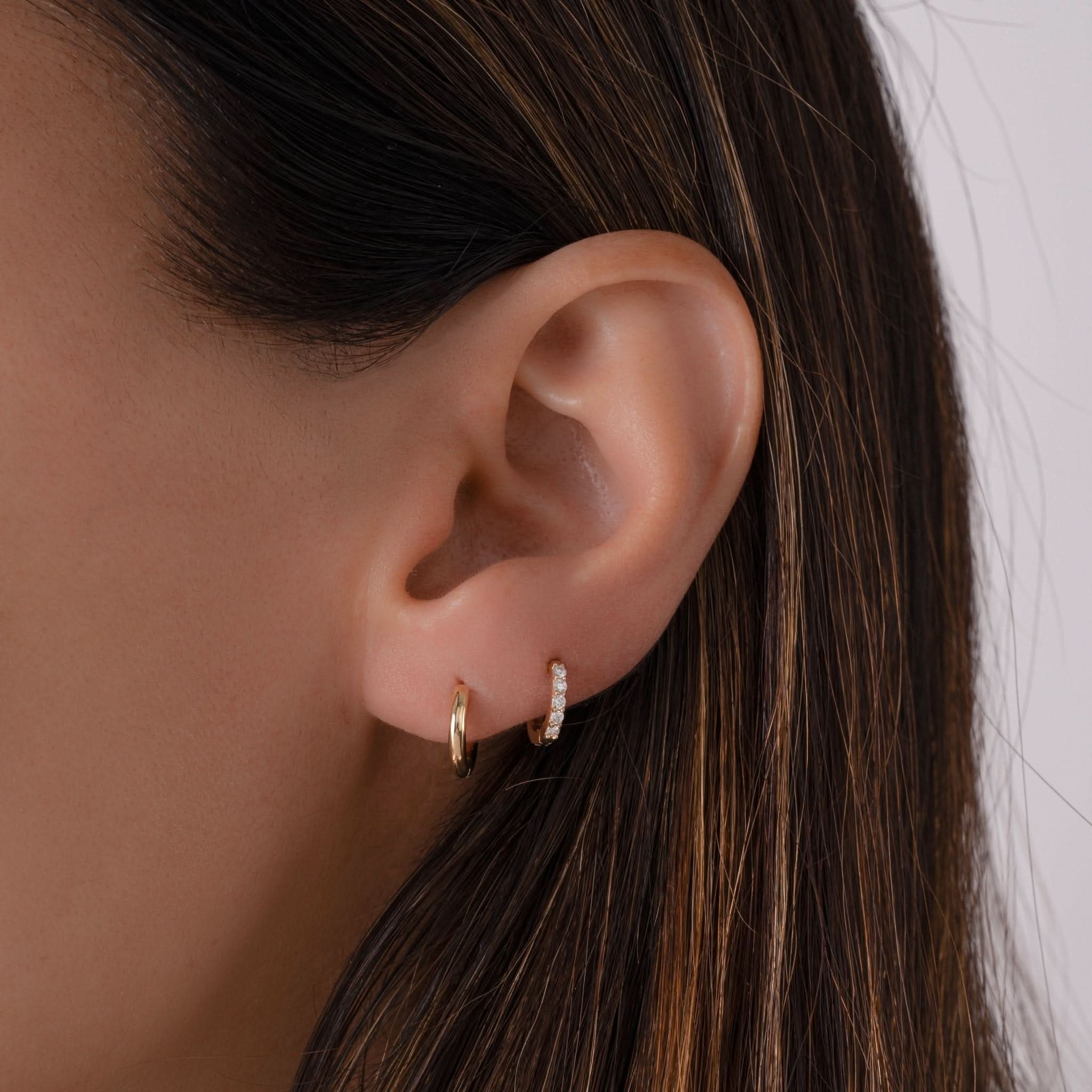 Minimalist Small Hoop Earrings - AYUNA