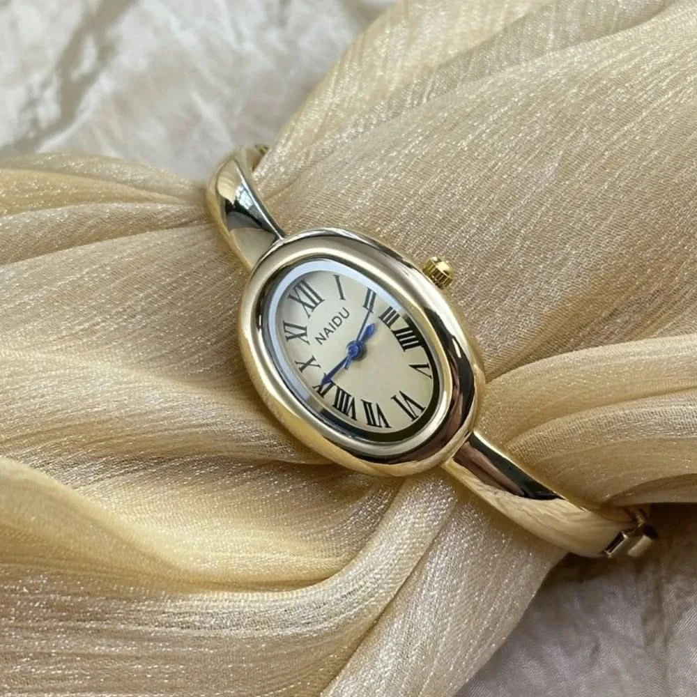 Naidu Oval Watch Gold - AYUNA