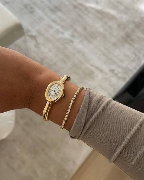 Naidu Oval Watch Gold - AYUNA