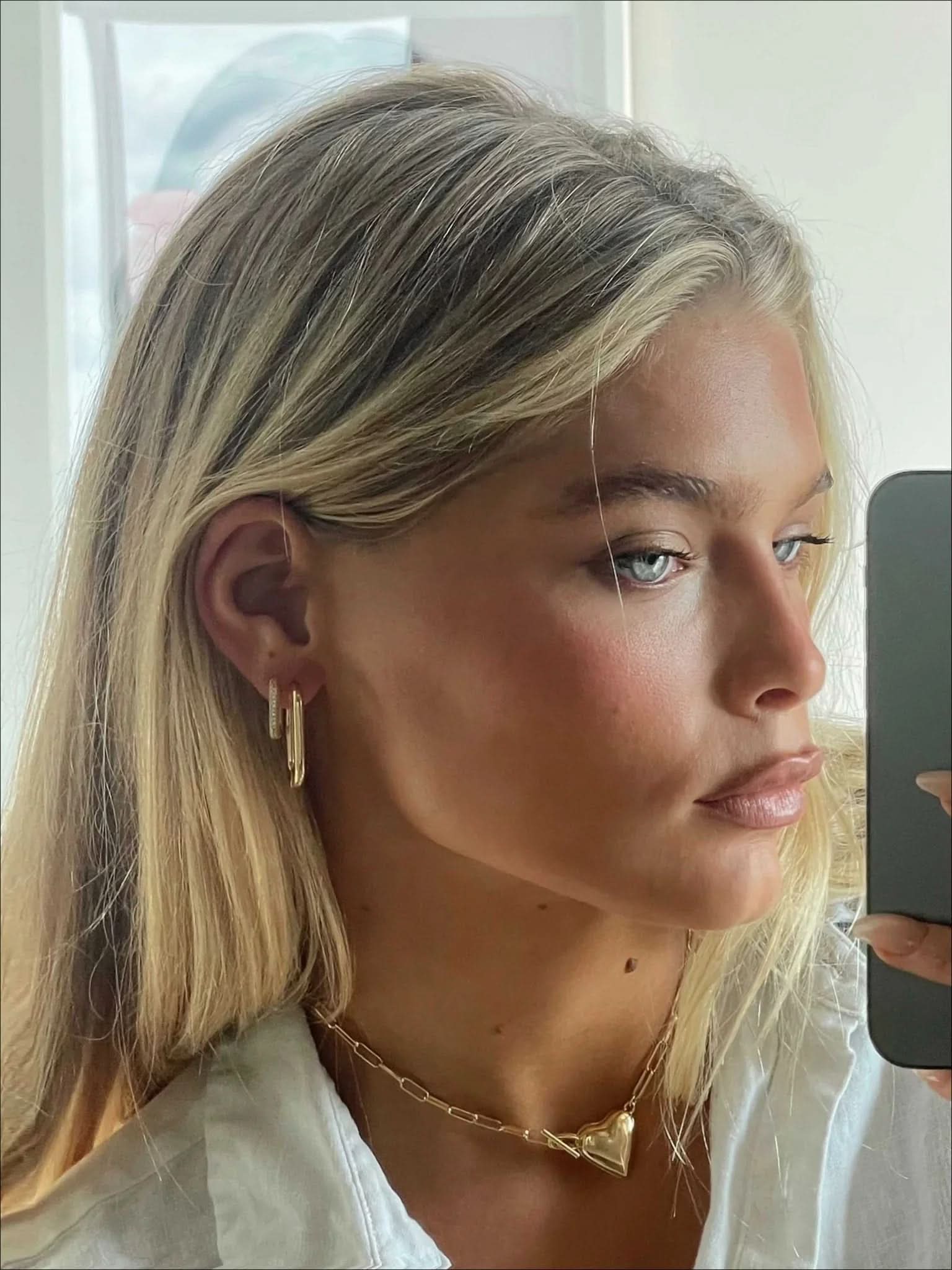 Naomi Hoops - AYUNA
