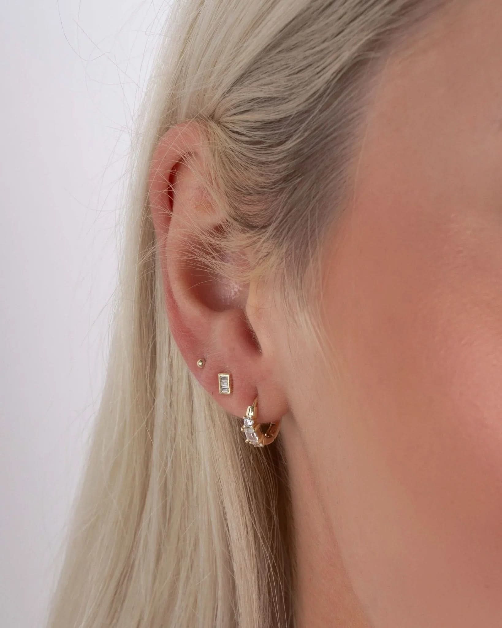 Tiny Baguette Studs - AYUNA